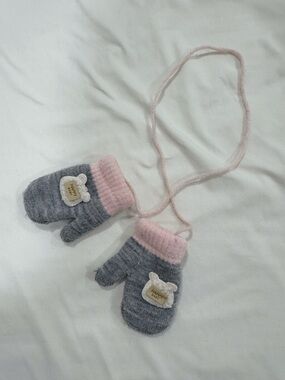 Kids Grey & Pink Knit Mittens with String 2T